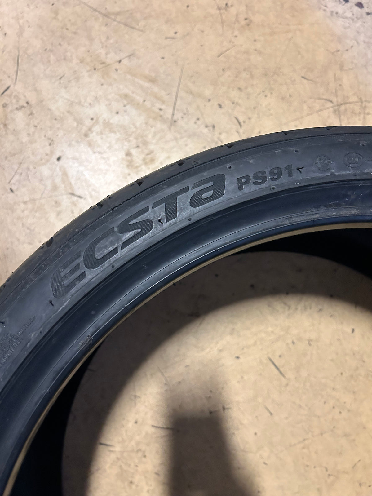 KUMHO ECSTA PS91 BSW P 235 35 19 91Y XL UHP TIRE 2160853