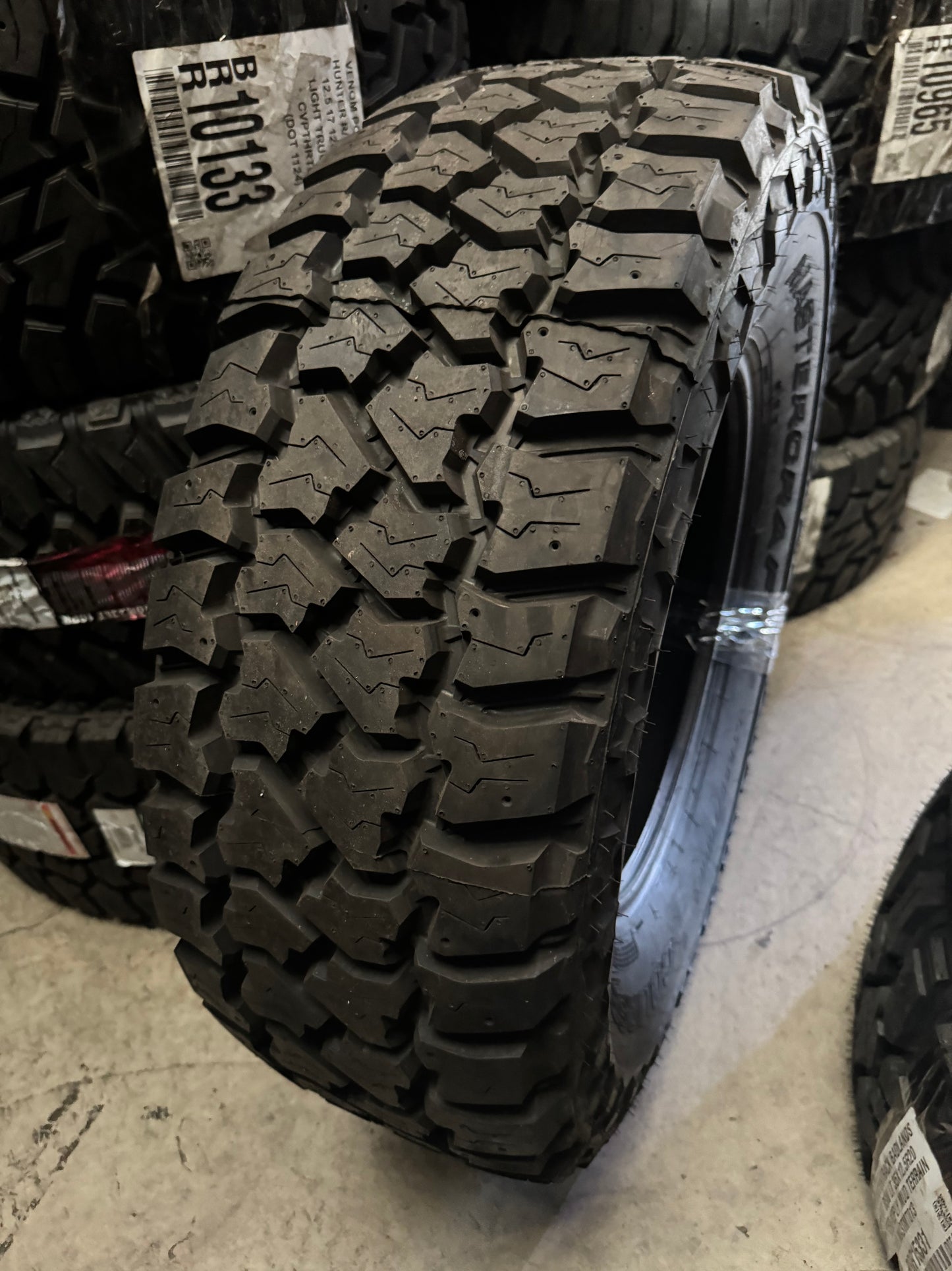 MASTERCRAFT COURSER CXT BSW LT 295 70 18 129/126Q 10PLY ALL TERRAIN TIRE 175030004