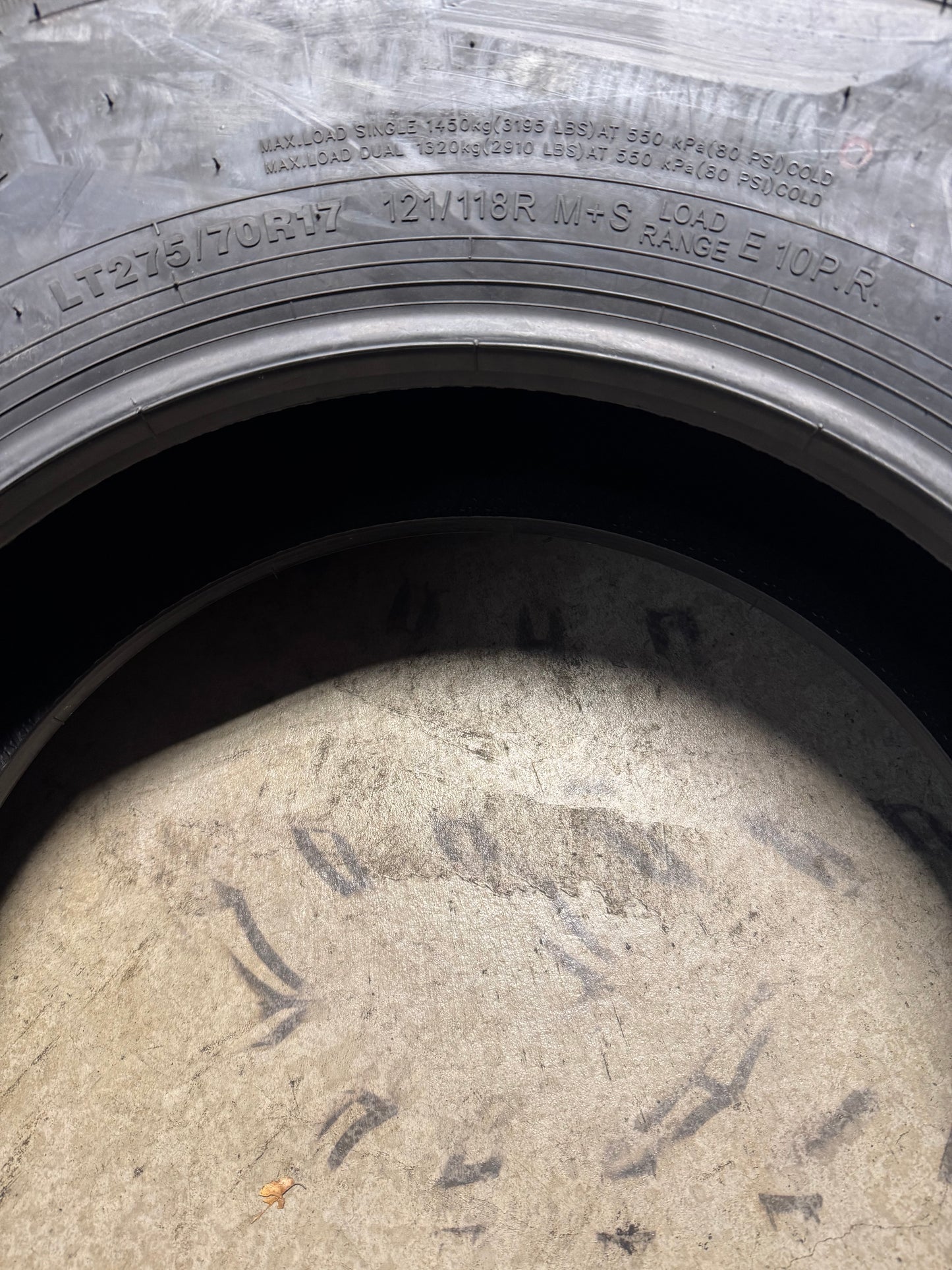 NOS MILESTAR PATAGONIA A/TR BSW LT 275 70 17 121/118R 10PLY ALL TERRAIN TIRE 22139001