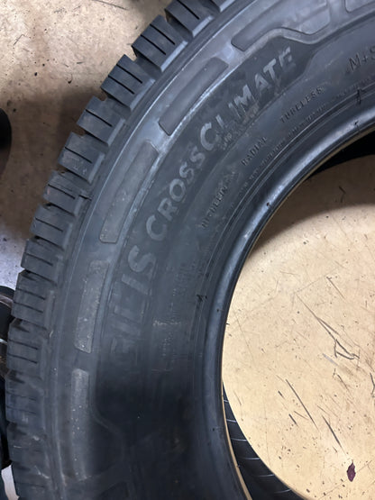 MICHELIN AGILIS CROSSCLIMATE LT 275 65 18 123/120R 10PLY ALL WEATHER TIRE 57222