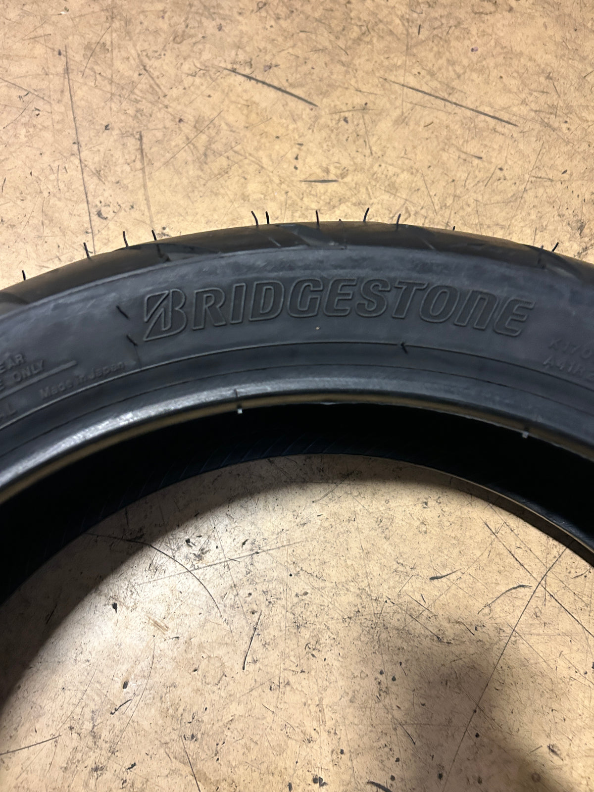 BRIDGESTONE BATTLAX ADVENTURE A41R 160 60 17 69W REAR MOTORCYCLE TIRE 008622