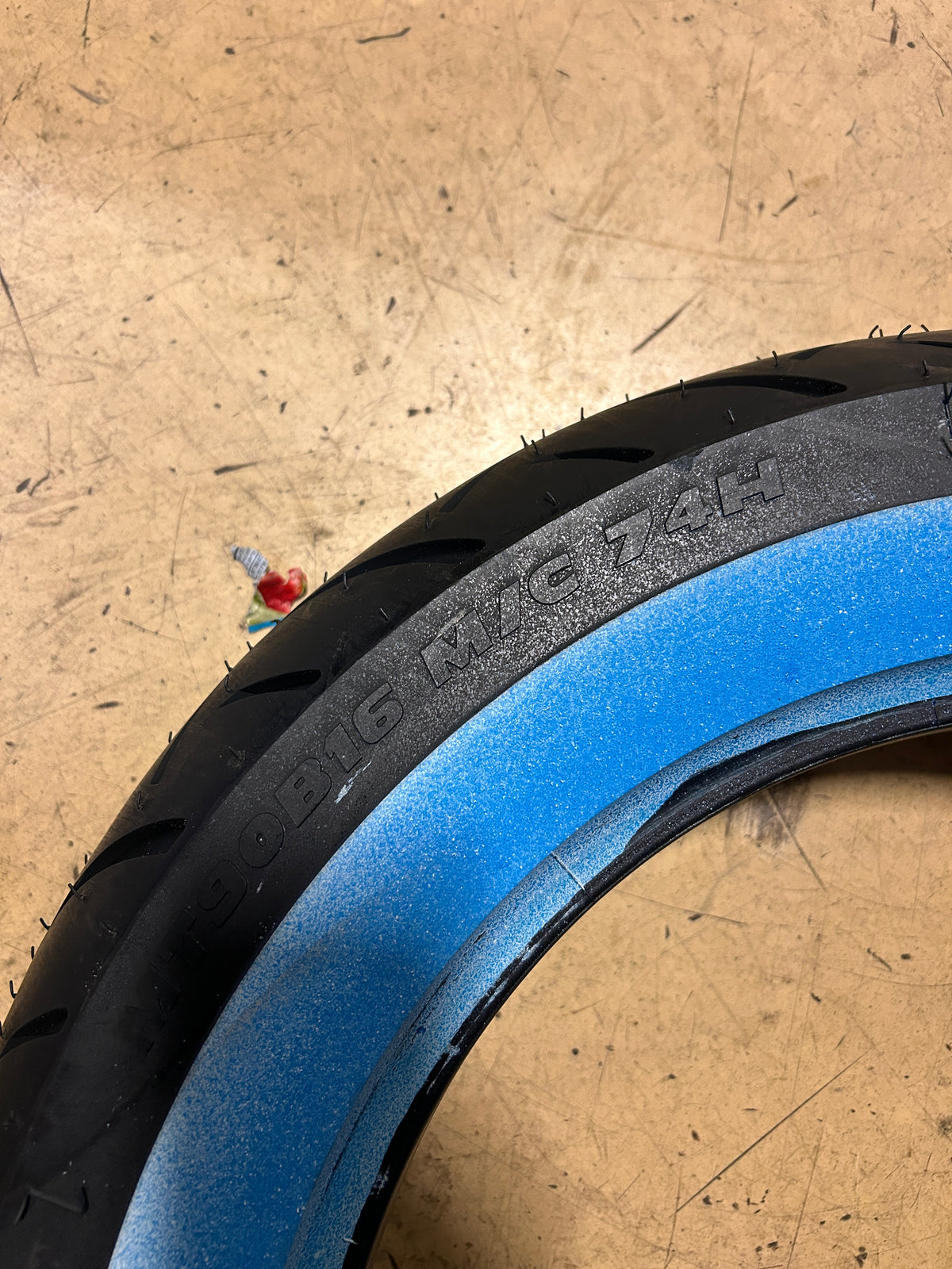 METZELER ME888 MARATHON ULTRA WW MT90 16 74H REAR MOTORCYCLE TIRE 2408200