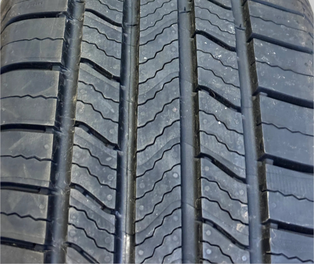 MICHELIN DEFENDER 2 P 235 65 16 103H SL ALL SEASON TIRE 18797