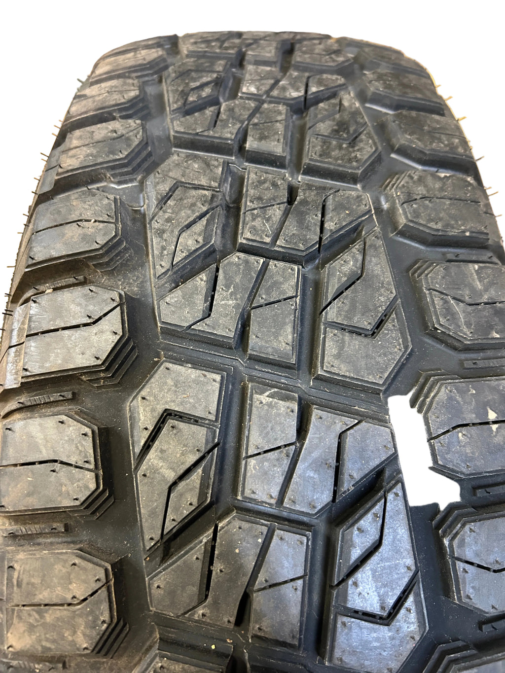 LANDSAIL CLX-20 STORMBLAZER X/T BSW P 235 65 18 110H XL RUGGED TIRE 834492