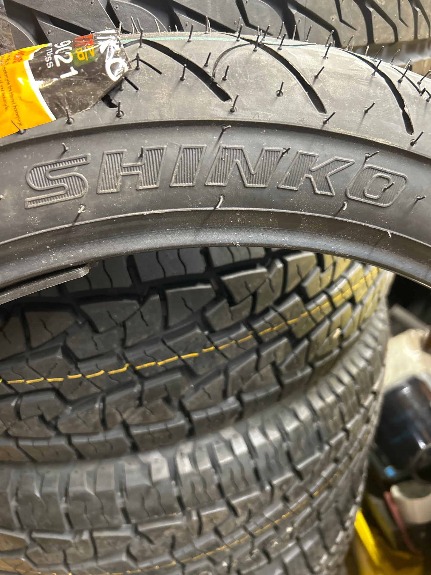 SHINKO SR777 BSW 90 90 21 54H FRONT TIRE 874565