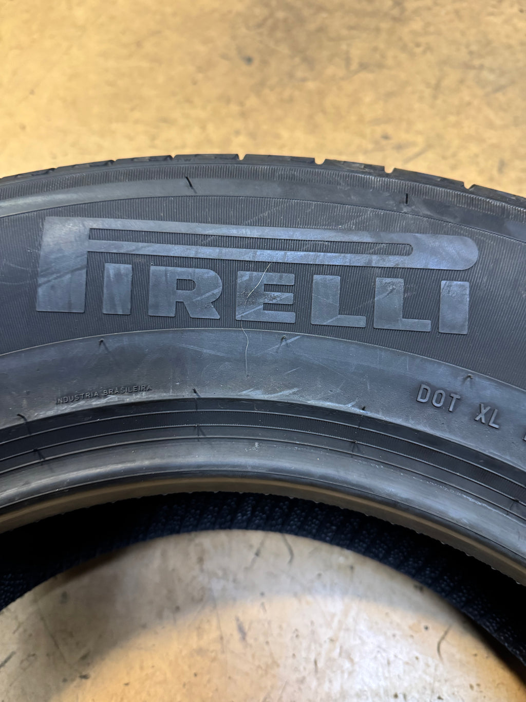 PIRELLI SCORPION STRADA ALL SEASON BSW P  235 65 17 104H TIRE 2797600