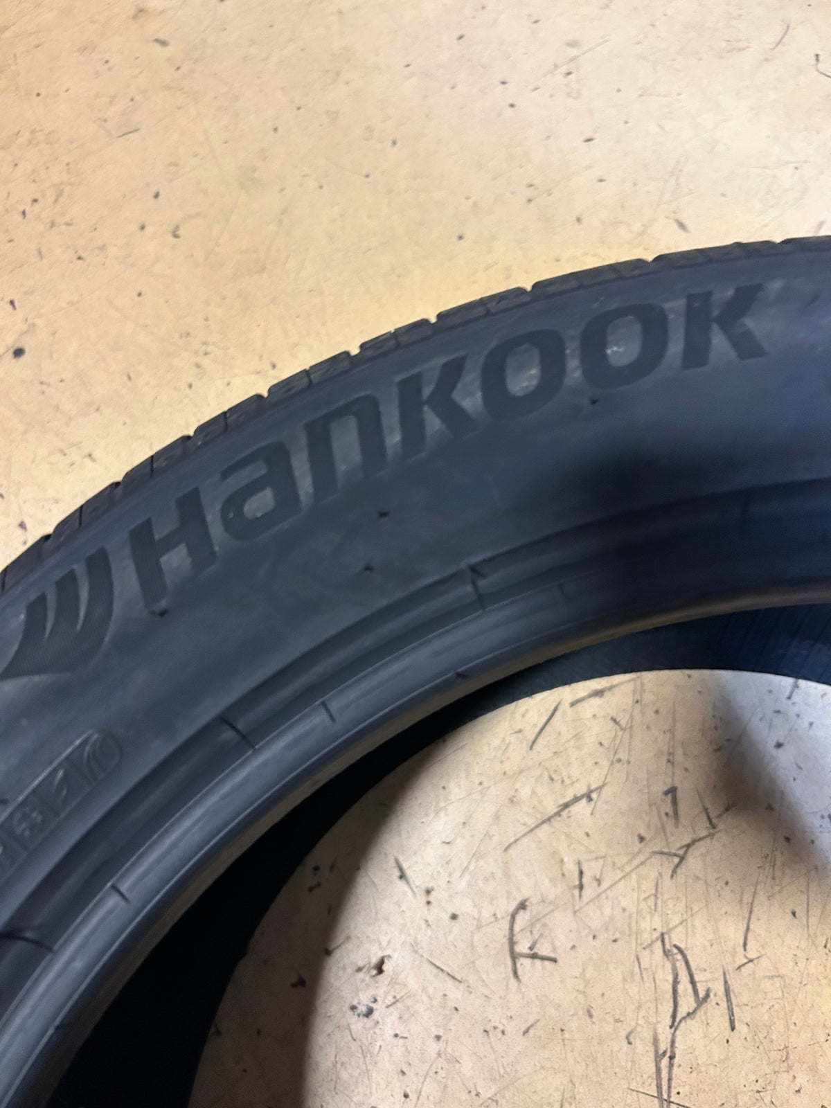 HANKOOK VENTUS S1AS T0 FOAM BSW P 235 45 18 98V XL UHP TIRE 1038485