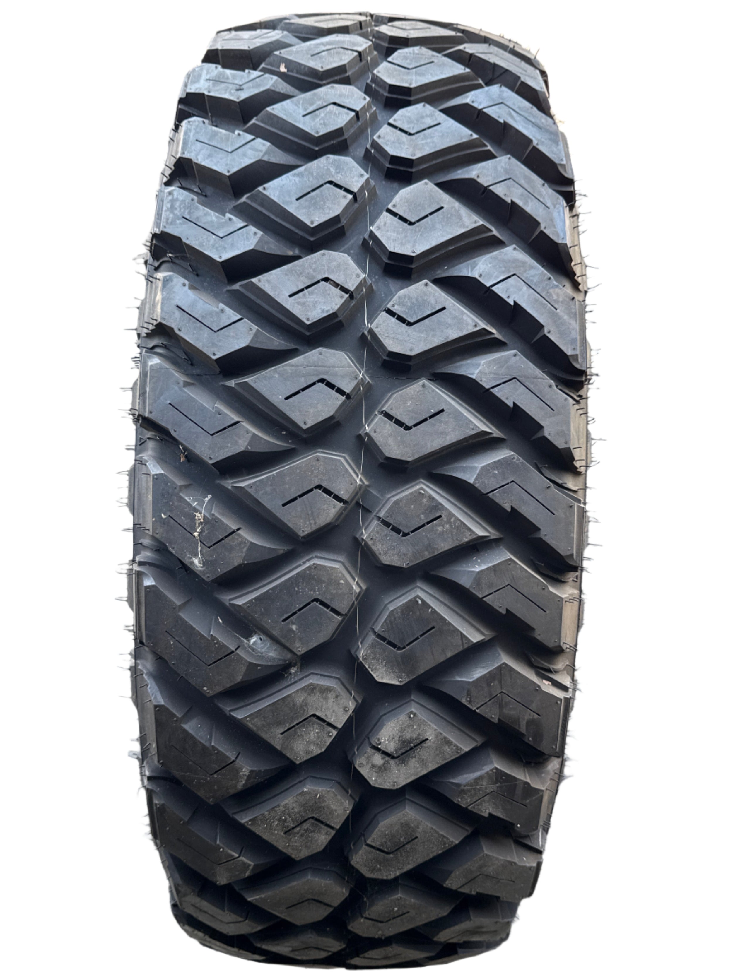 (KSL ONLY) 2 NOS MAXXIS RAZR M/T LT 37 12.5 18 123Q LRD 8PLY MUD TERRAIN TIRES TL00460100