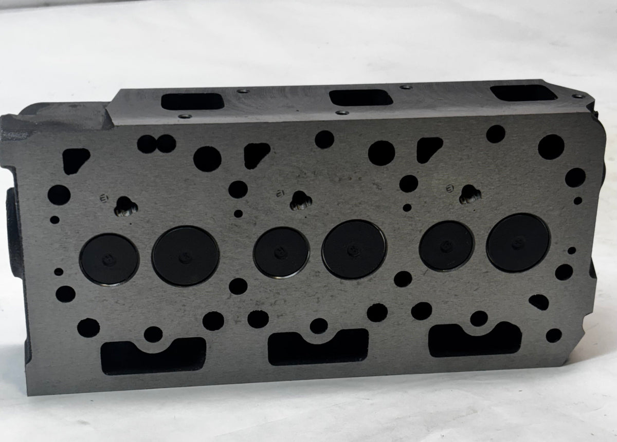 D902 COMPLETE CYLINDER HEAD WITH VALVES SPRING FOR KUBOTA D902