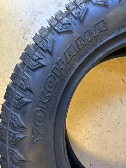 NOS YOKOHAMA GEOLANDAR X-AT BSW LT 275 65 20 126/123Q 10PLY TIRE 110116022