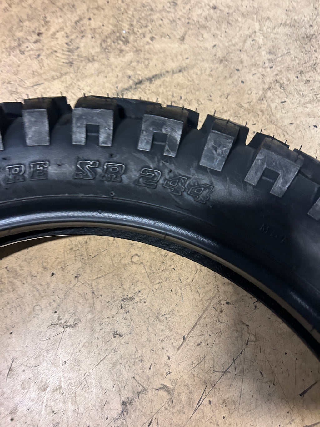 SHINKO SR244 BSW 5.1 17 67P DUAL MOTORCYCLE TIRE 874405