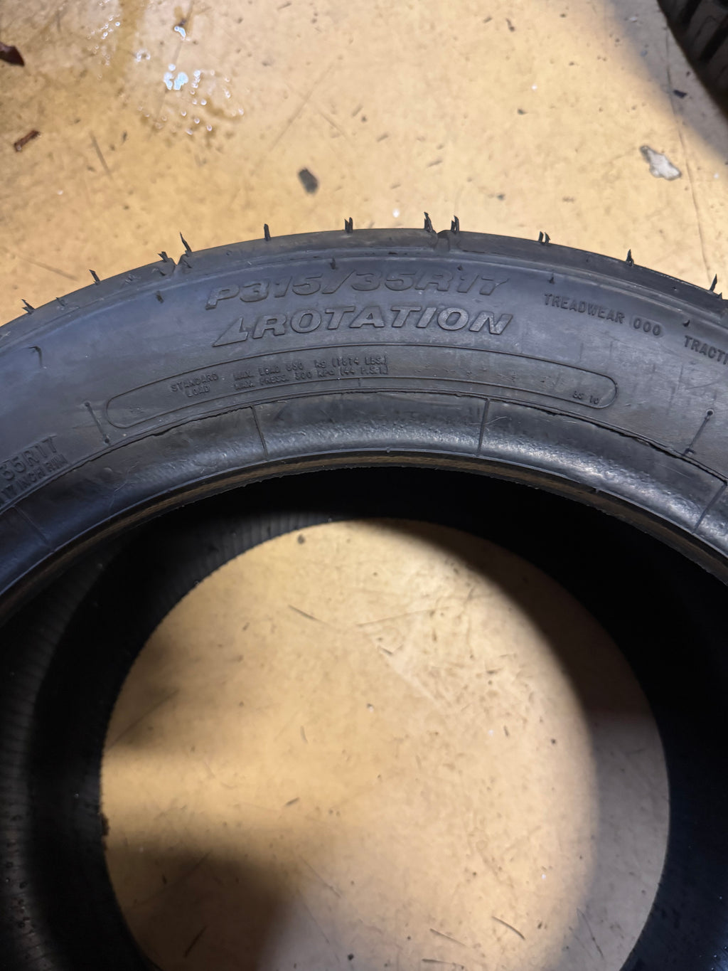 MICKEY THOMPSON ET STREET S/S BSW P 315 35 17 DRAG RACING TIRE TIRE 255607