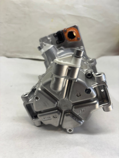 FREIGHTLINER AC COMPRESSOR 57CC 400V ERC MAHLE 22-79626-000 DAMAGED - 2