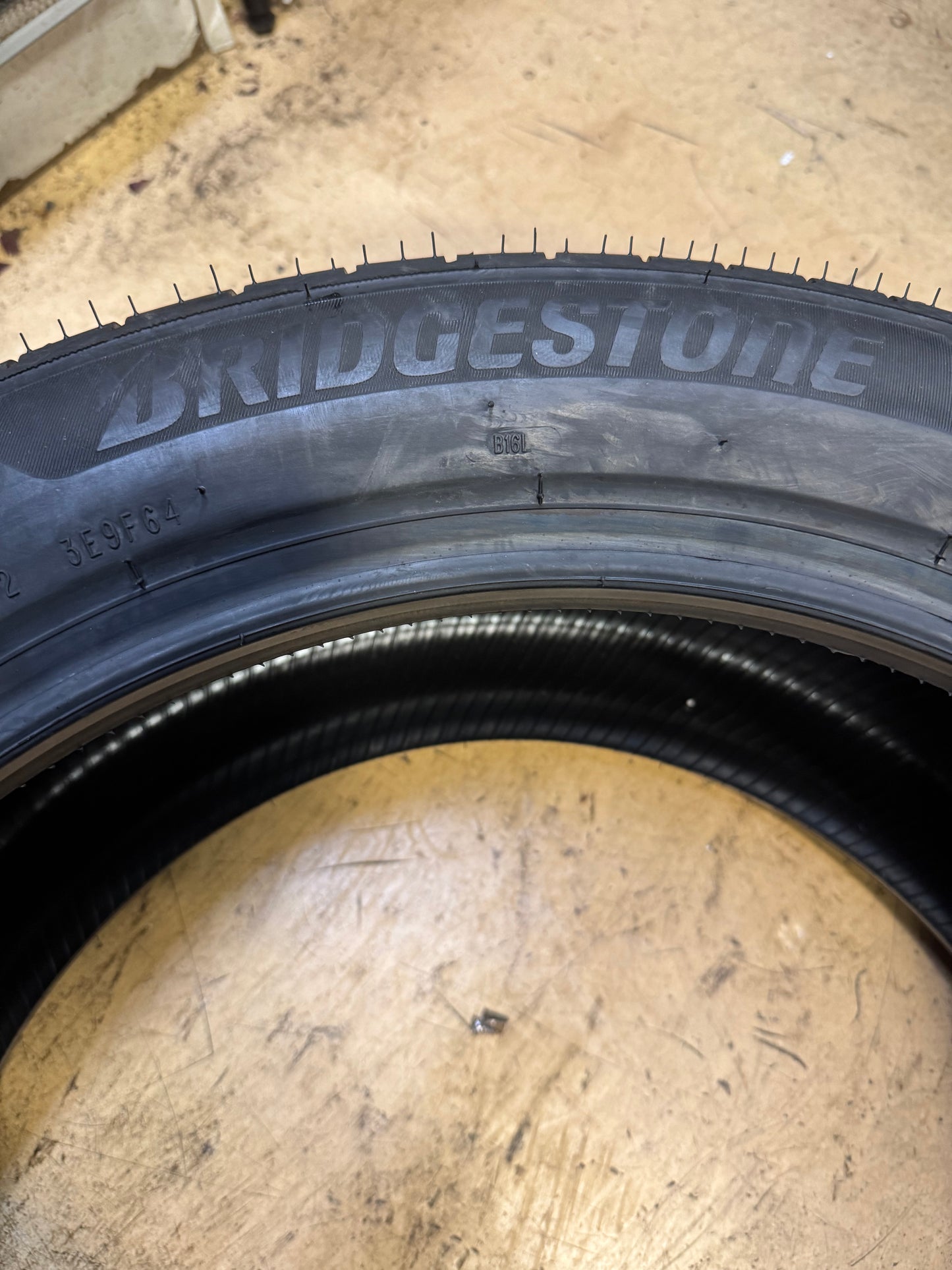2 BRIDGESTONE TURANZA EV BSW P 255 45 19 104W XL ALL SEASON TIRE 014289