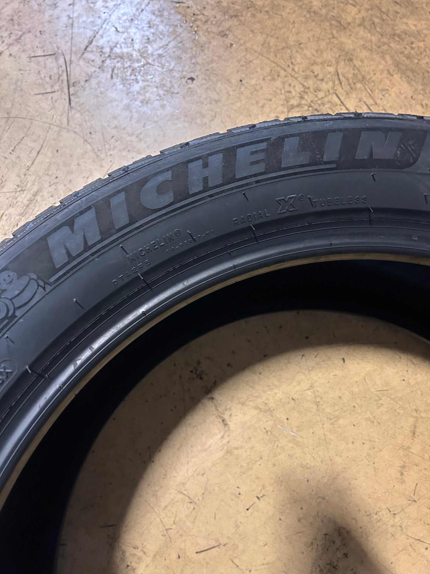 MICHELIN PILOT ALPIN 5 SUV BSW P 255 50 21 109H XL WINTER TIRE 44190