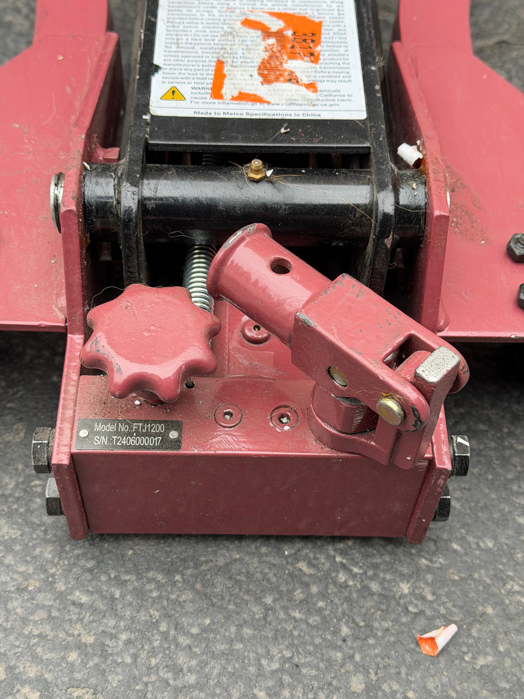 MATCO TOOLS 1200LBS FLOOR STYLE TRANSMISSION JACK FTJ1200