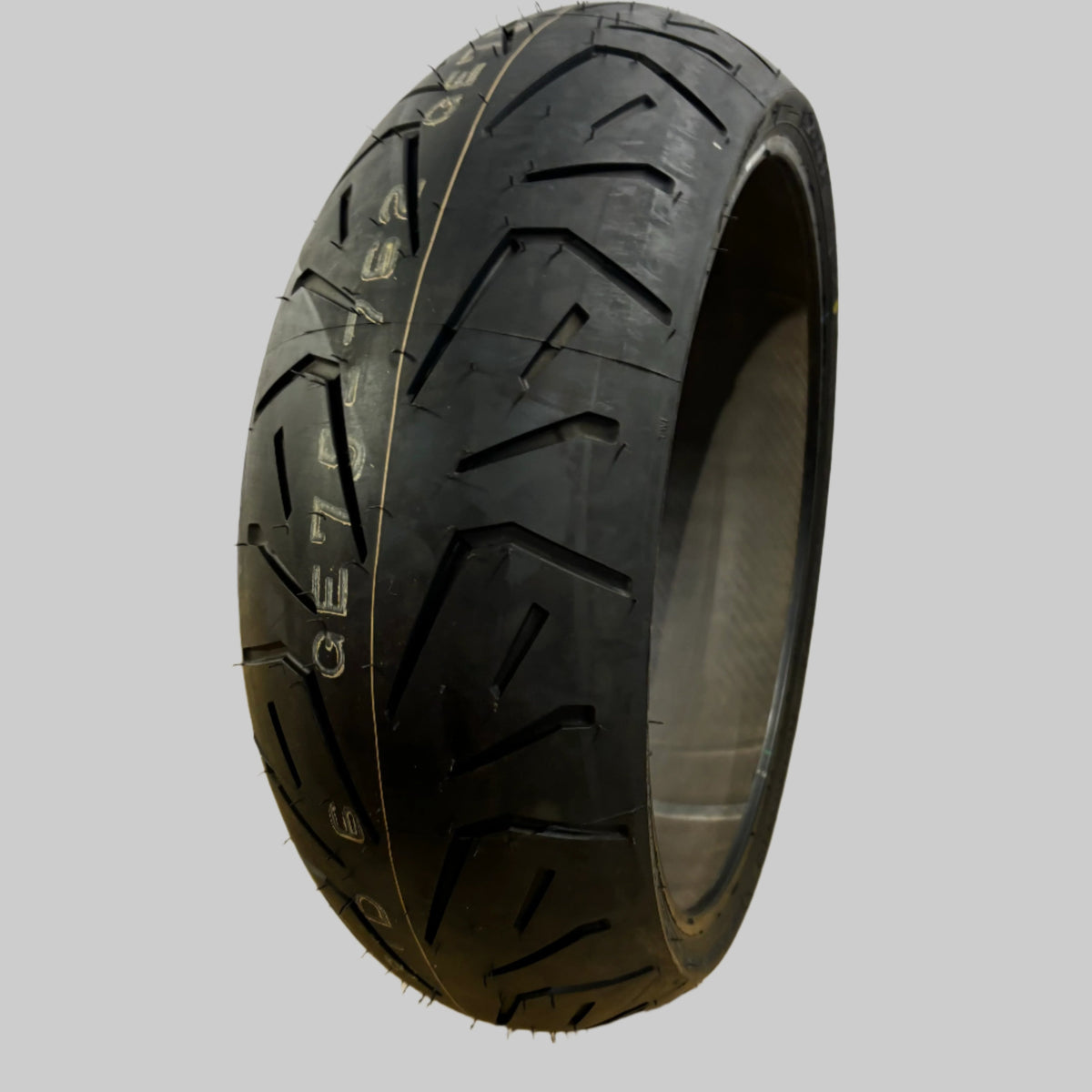 NOS BRIDGESTONE EXEDRA G852 BSW 210 40 18 73H REAR MOTORCYCLE TIRE 002228