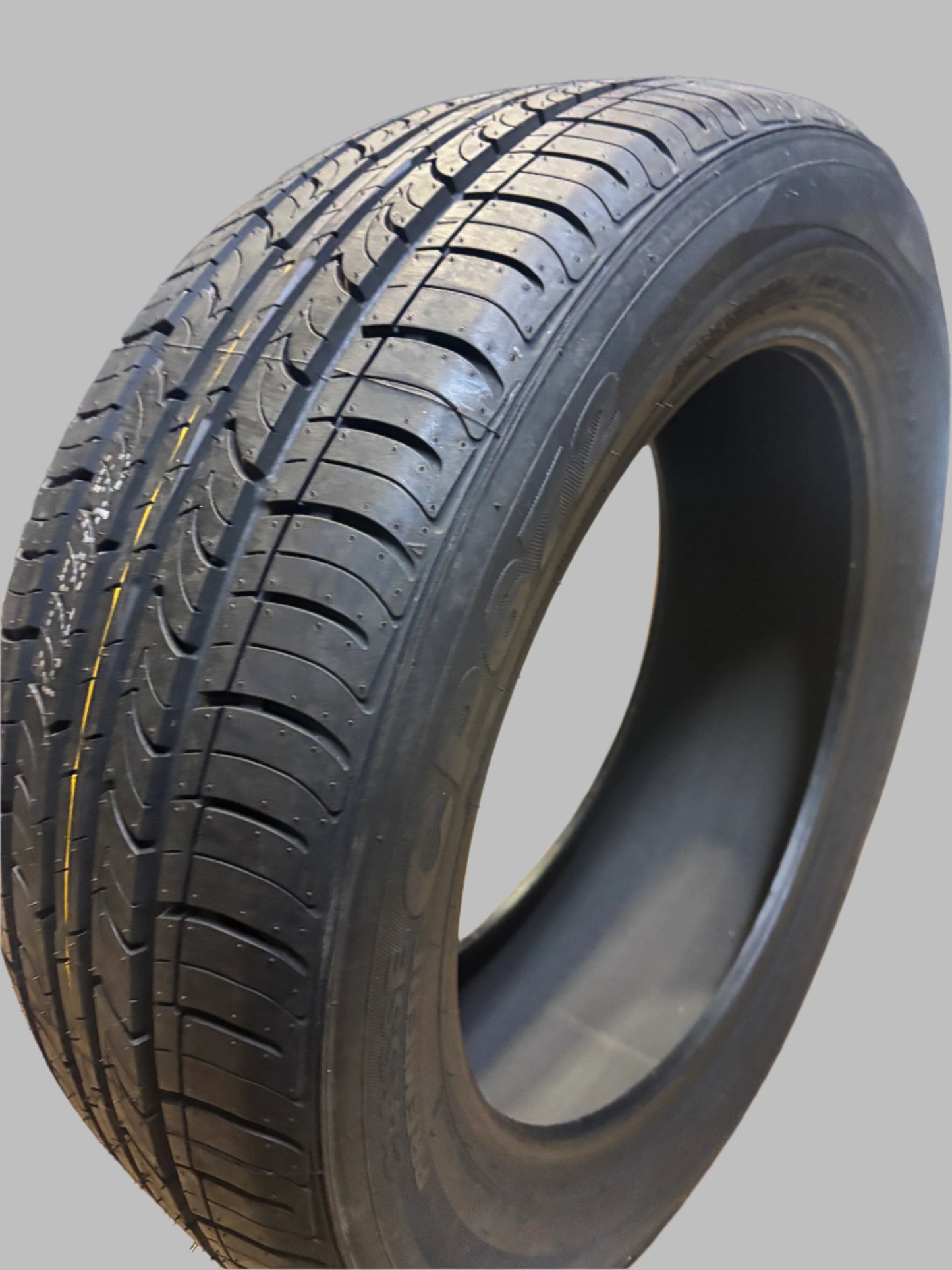 NEXEN CP672 BSW P 215 55 17 94V ALL SEASON TIRE 12945NXK