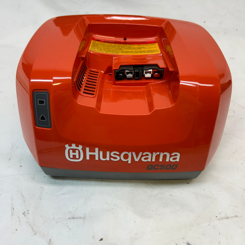 HUSQVARNA CORDLESS CORE DRILL W/ 2 BATTERIES & CHARGER DM 540I