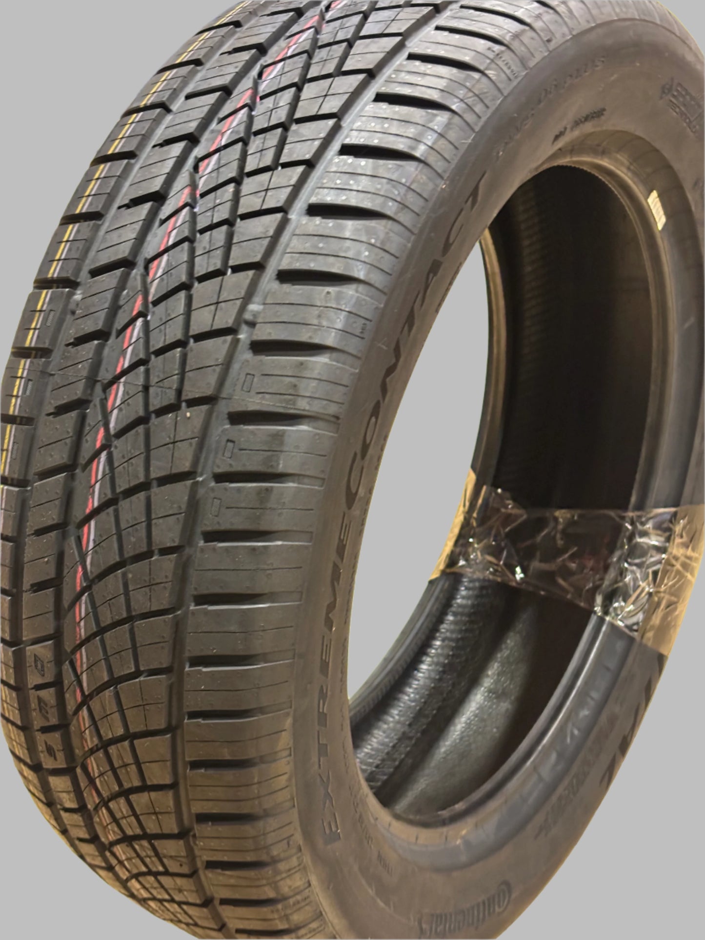 CONTINENTAL EXTREMECONTACT DWS06 SPORT P 235 55 19 105W XL ALL SEASON TIRE 15572930000