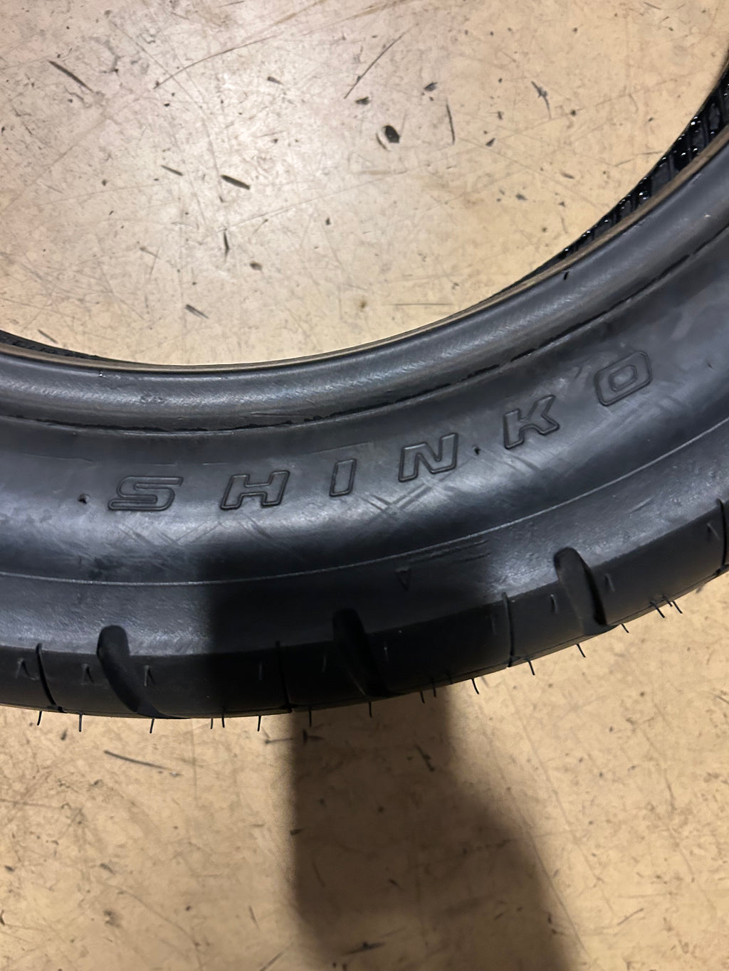 SHINKO R230 TOUR MASTER BSW 130 90 17 74V REAR MOTORCYCLE TIRE 874173
