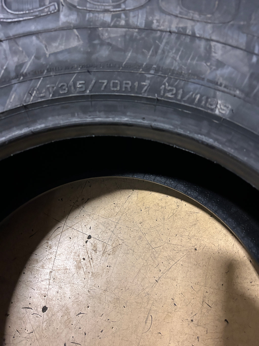 NOS SUMITOMO ENCOUNTER AT BSW LT 315 70 17 121/118S 10PLY ALL TERRAIN TIRE ATH02