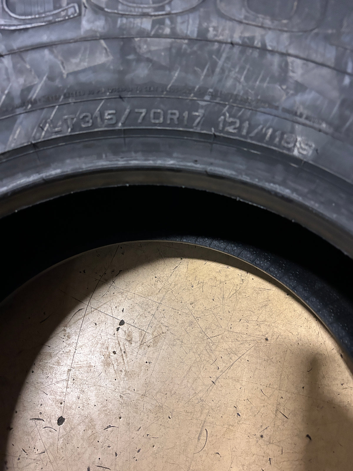 NOS SUMITOMO ENCOUNTER AT BSW LT 315 70 17 121/118S 10PLY ALL TERRAIN TIRE ATH02