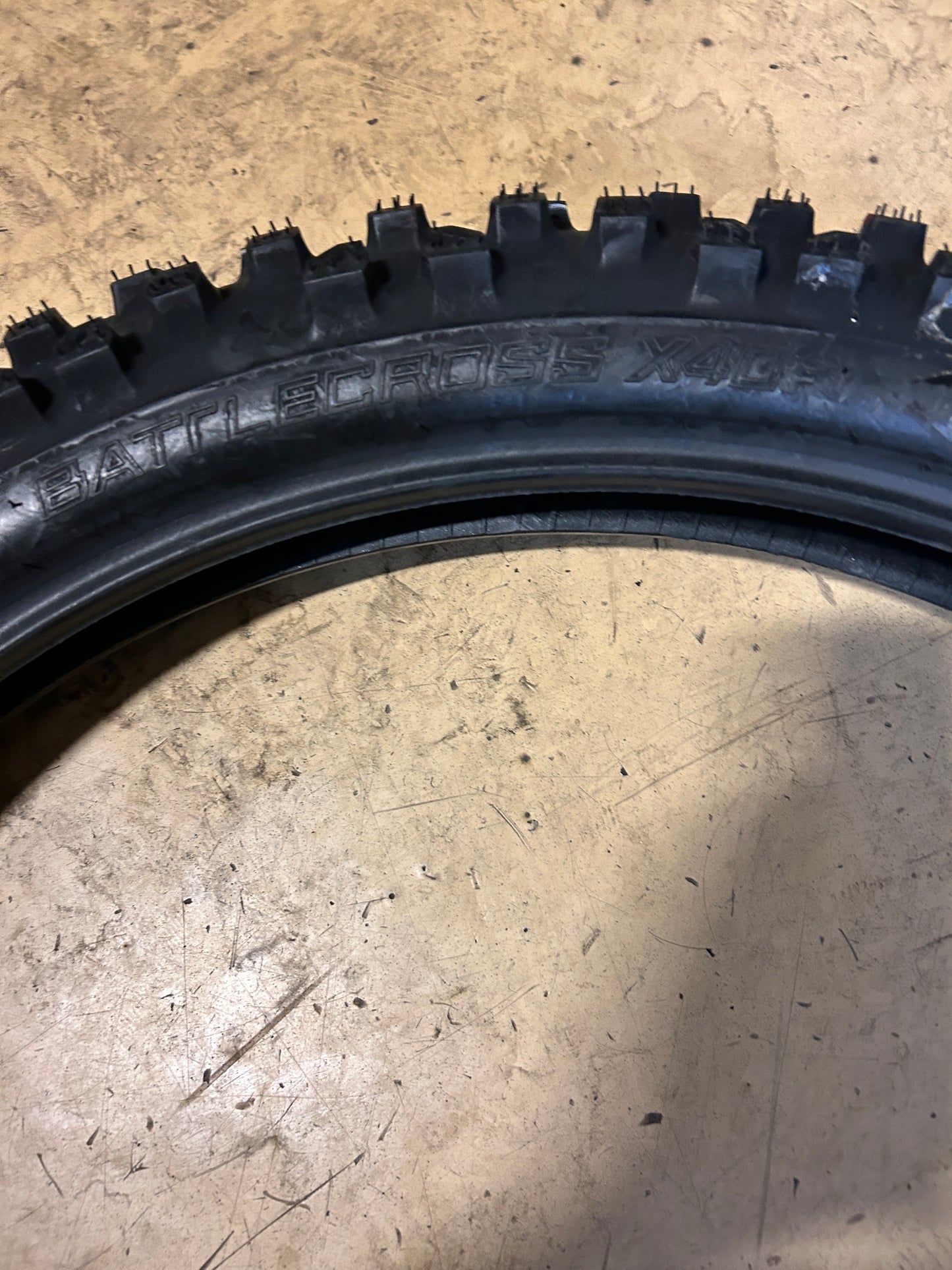 BRIDGESTONE BATTLECROSS X40 BSW  90 100 21 57M FRONT DIRT BIKE TIRE 7204