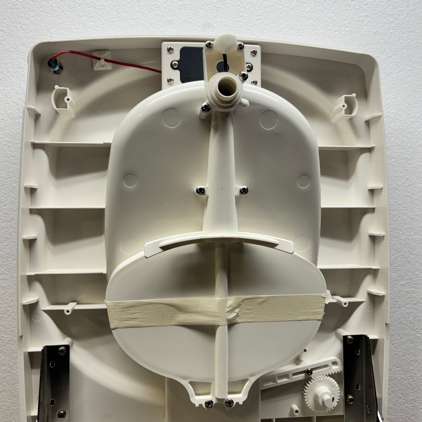 CUDDY COMPOSTING TOILET 3.9 GAL CAPACITY