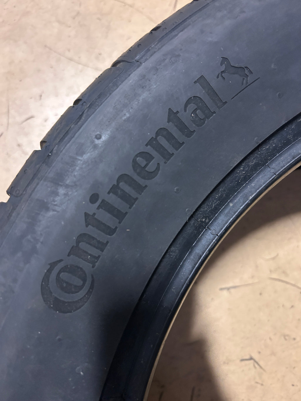 CONTINENTAL EXTREME CONTACT DWS06 PLUS BSW P 295 45  20 114W XL ALL SEASON TIRE 15573590000