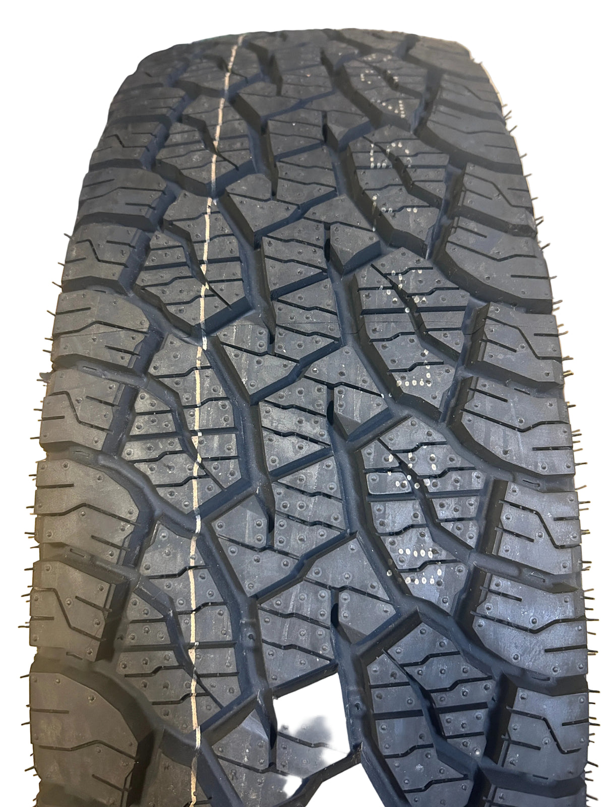 KUMHO ROAD VENTURE AT52 BSW P 225 70 17C 108/106S 6PLY CARGO TIRE 2305953