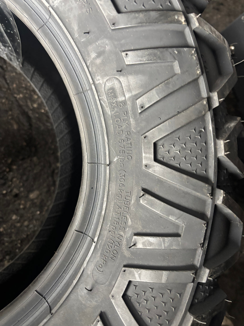 FREECOUNTRY LB1601 BSW AT 25 10 12 8PLY TIRE 10343
