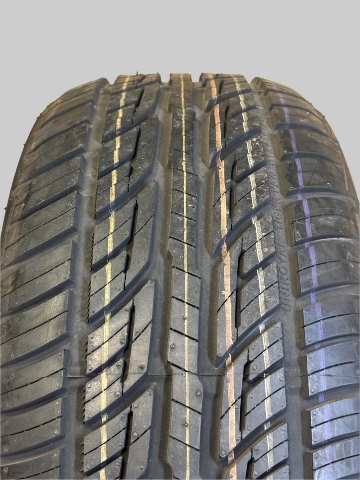 UNIROYAL TIGER PAW GZ ALL SEASON 2 P 225 50 17 94W SL ALL SEASON TIRE 29011
