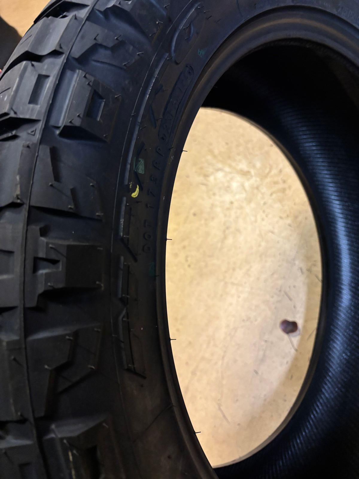 NITTO RIDGE GRAPPLER  BSW P 275 55 20 117T XL ALL TERRAIN TIRE 217670