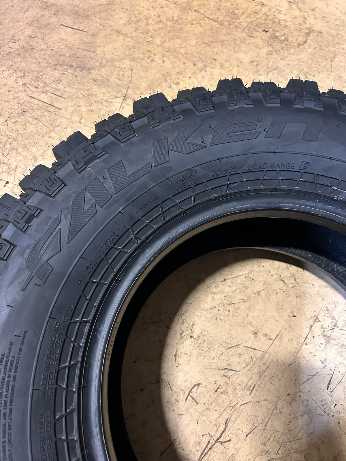 FALKEN WILDPEAK M/T MT01 BSW LT 265 75 16 123/120 10PLY MUD TIRE 28516639