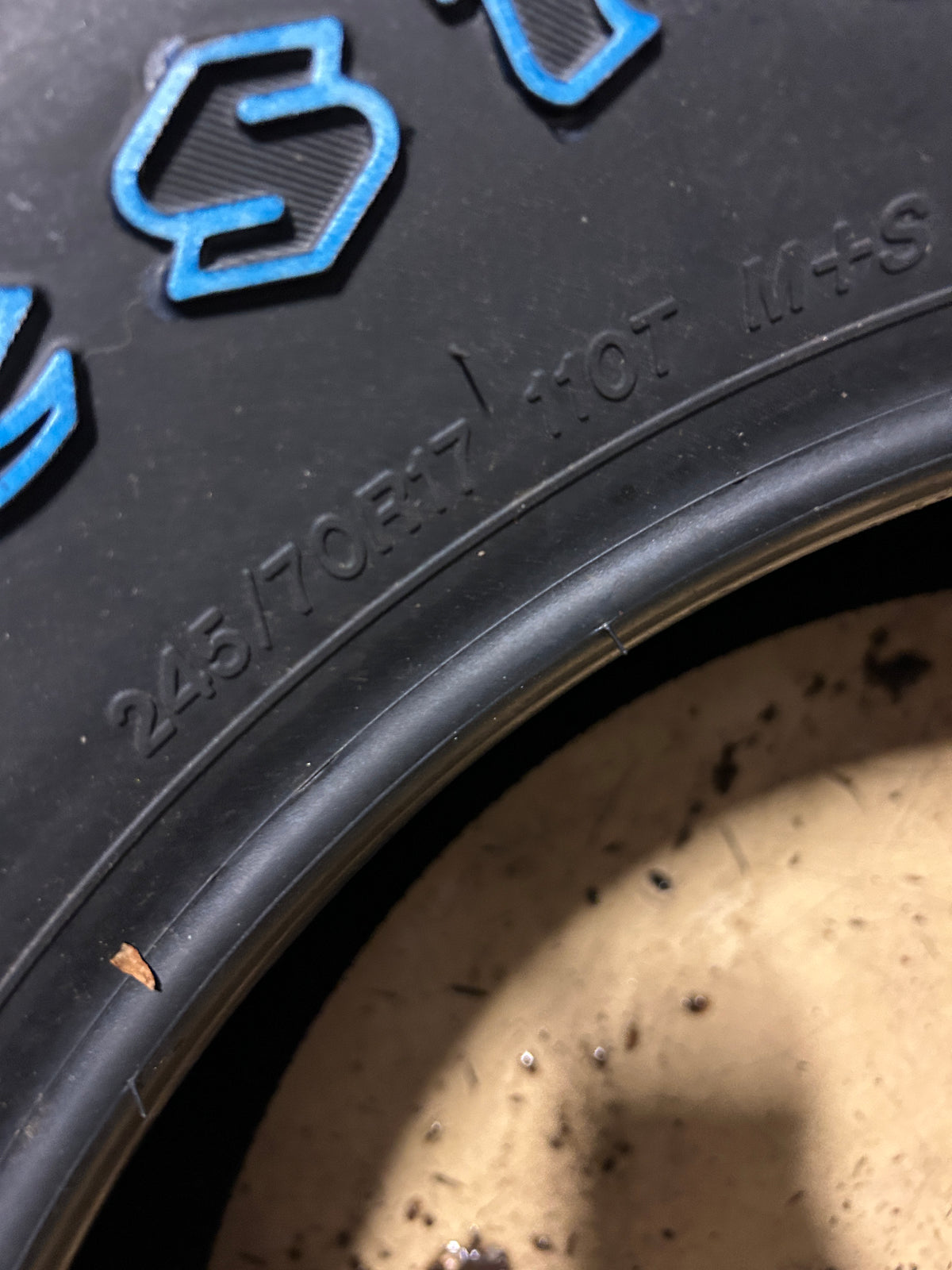 FIRESTONE DESTINATION LE3 OWL P 245 70 17 110T ALL SEASON TIRE 005369