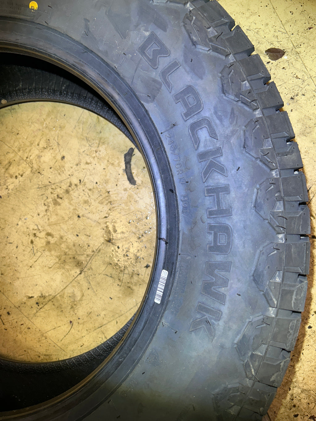BLACKHAWK RIDGECRAWLER A/T BSW P 245 70 17 110T ALL TERRAIN TIRE 4120861V