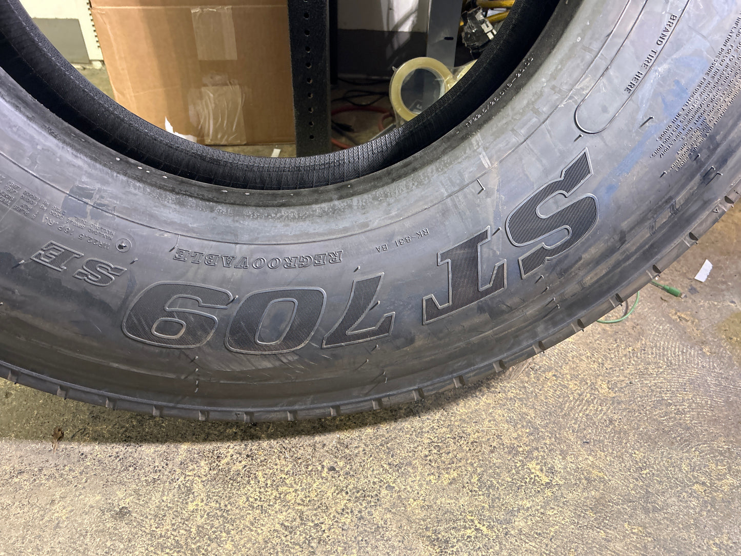 SUMITOMO ST709 SE BSW  11 22.5 146/148L  TIRE 5532952