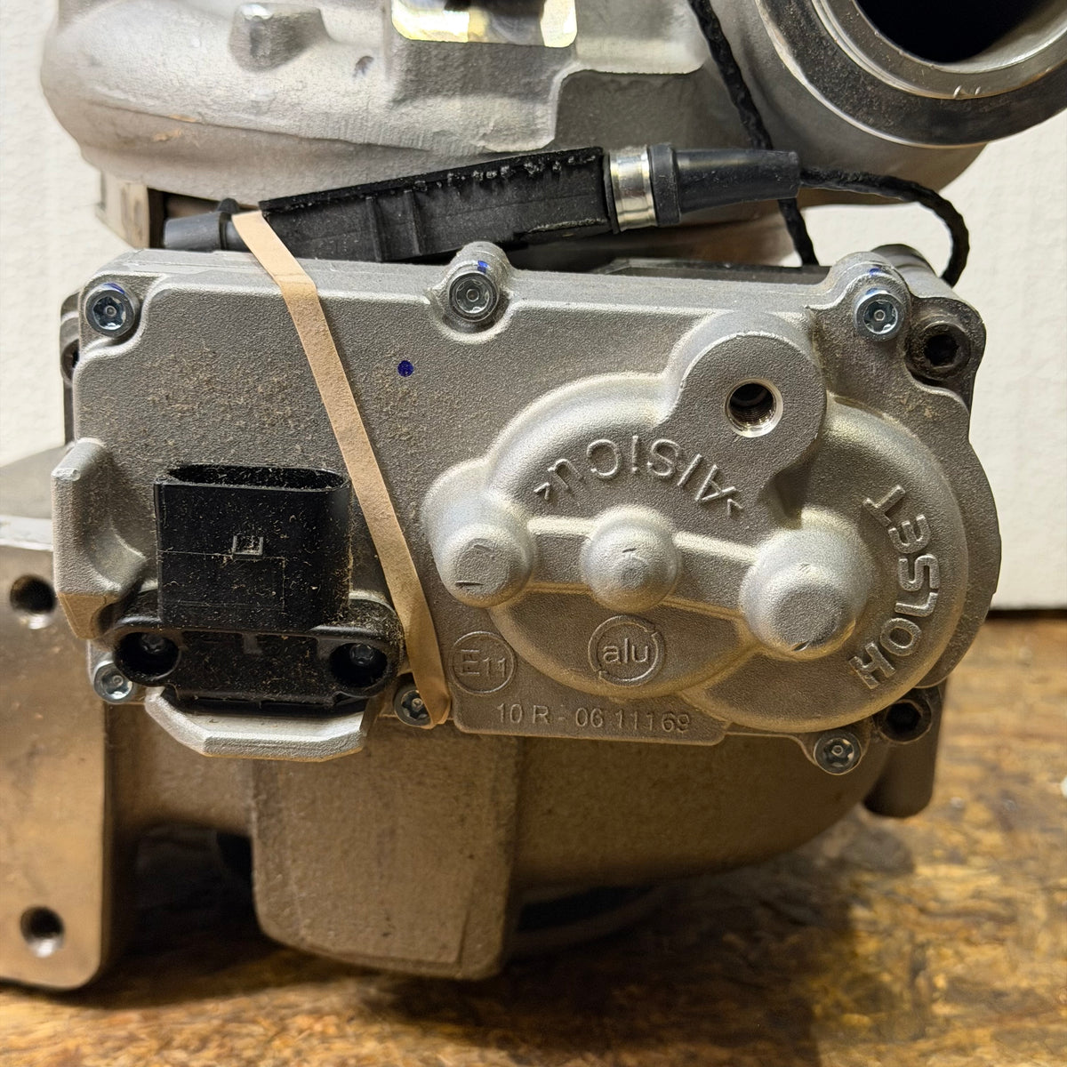 GENUINE HOLSET PACCAR MX-13 TURBOCHARGER 6456682