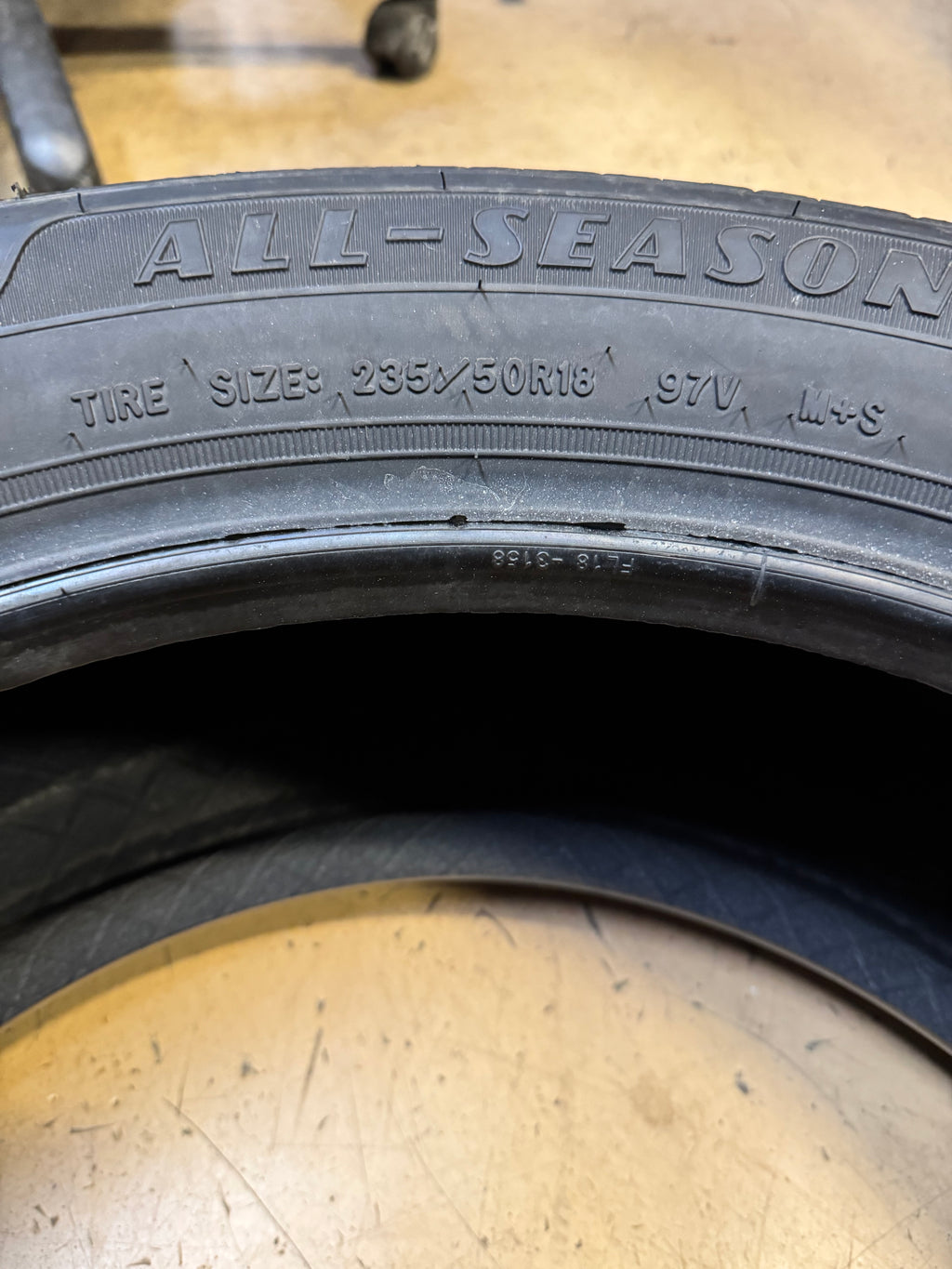 GOODYEAR RELIANT BSW P 235 50 18 97V ALL SEASON TIRE 682053597