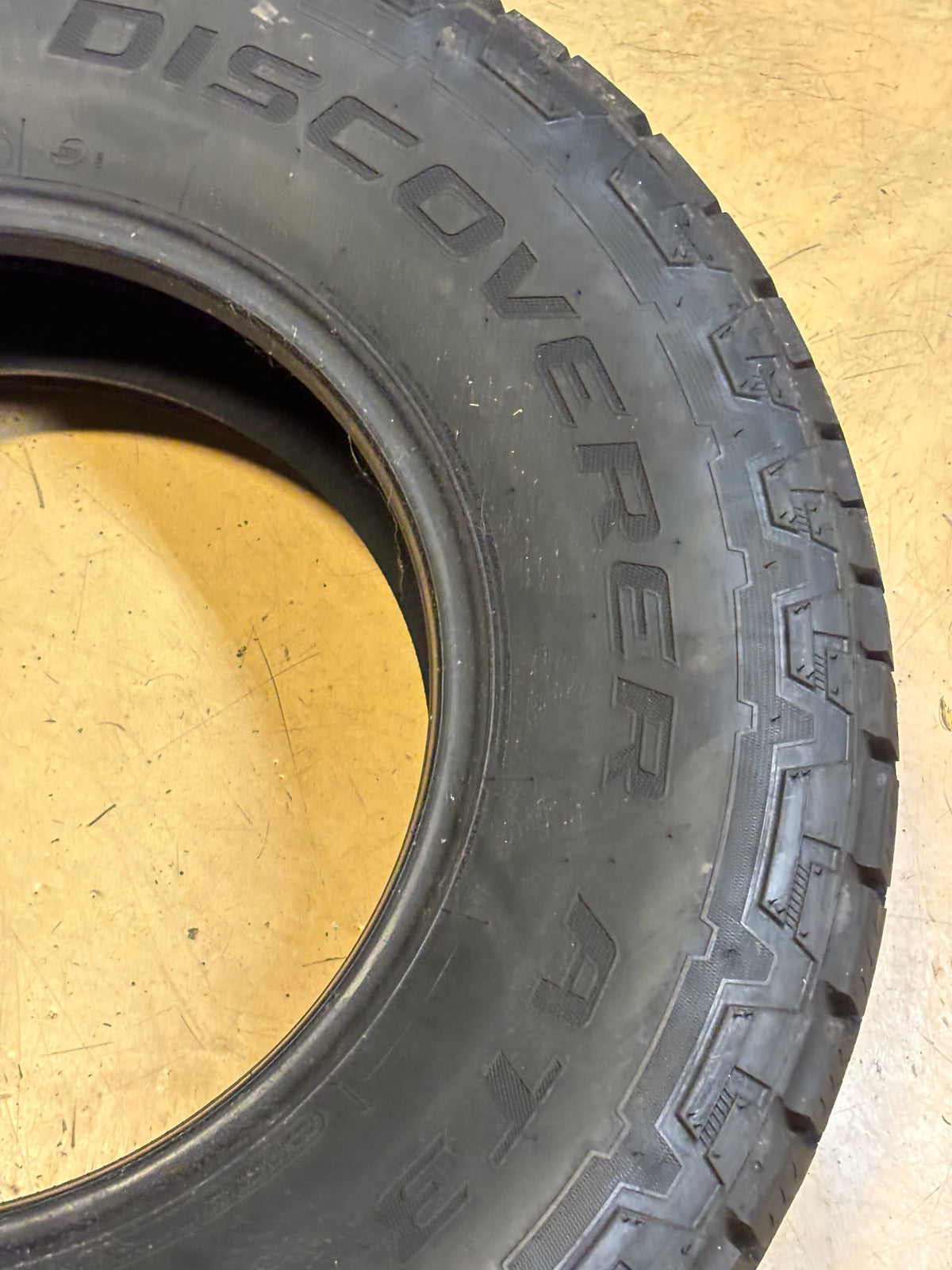 4 COOPER DISCOVERER AT3 4S P 285 70 17 117T SL ALL TERRAIN TIRE 171045002
