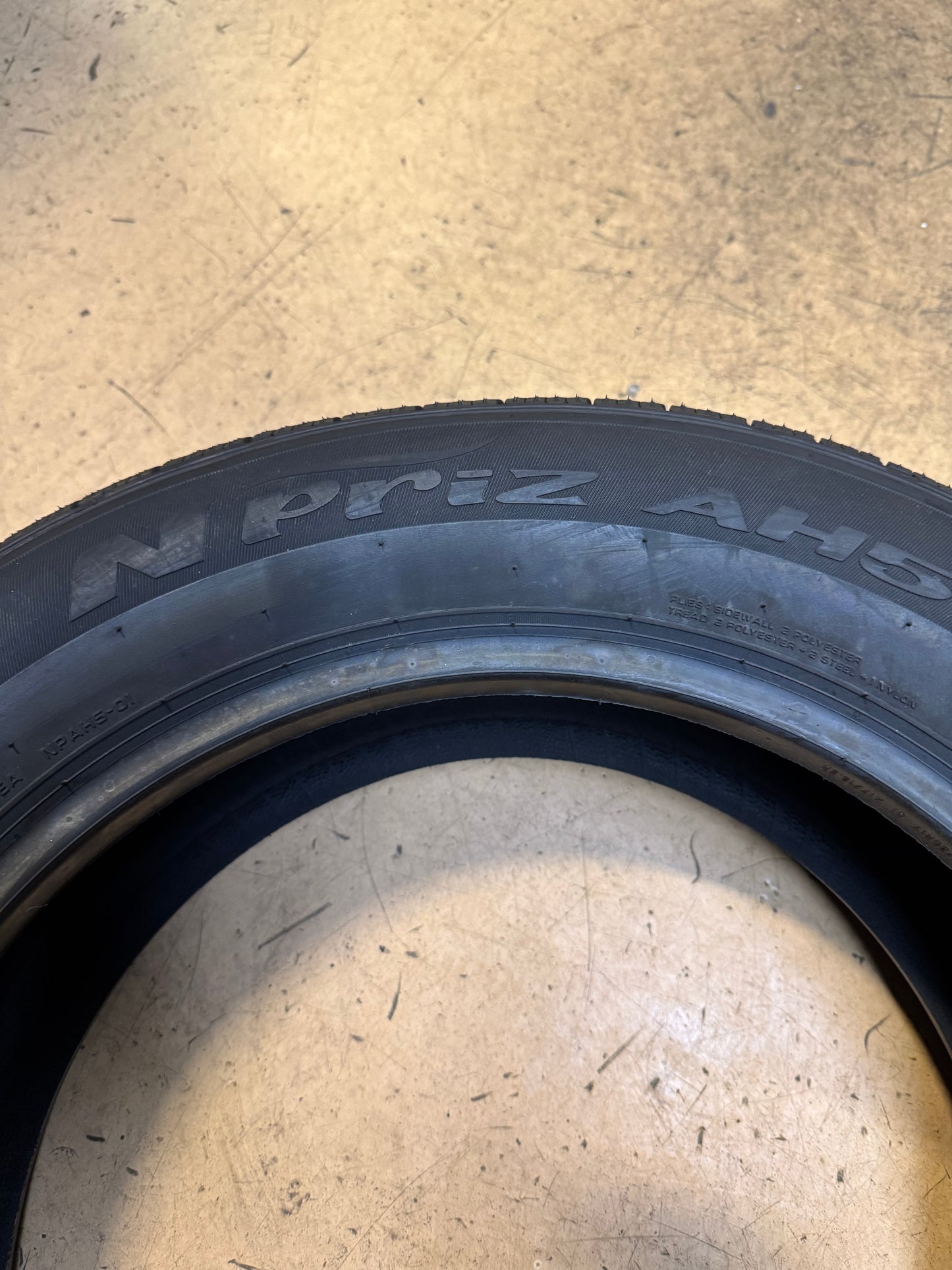 NEXEN NPRIZ AH5 BSW P 215 60 17 96T ALL SEASON TIRE 13022NXK