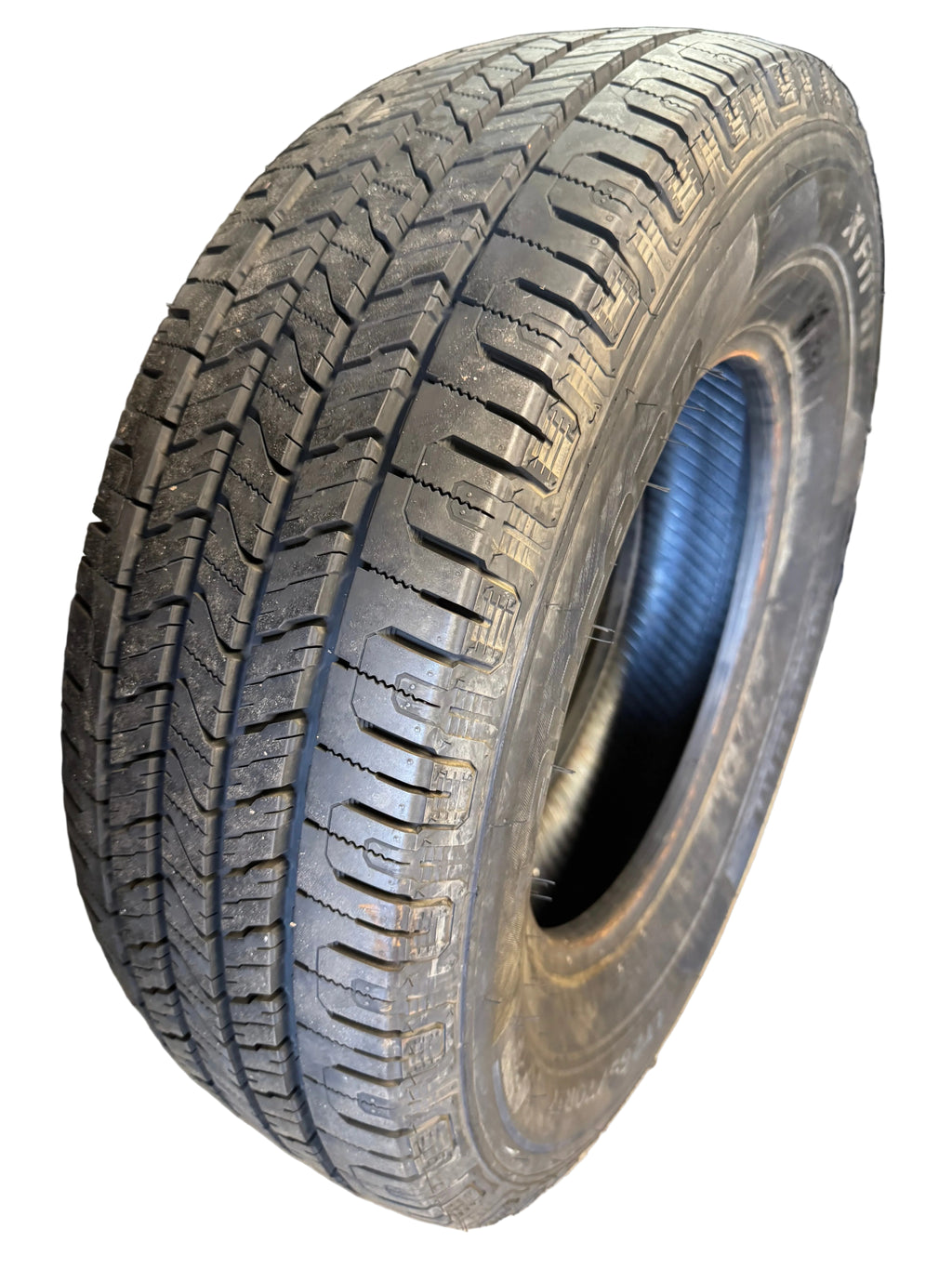 2 DOT NOS LAUFENN X FIT HT BSW LT 265 70 17 121/118S 10PLY ALL SEASON TIRE 2020475