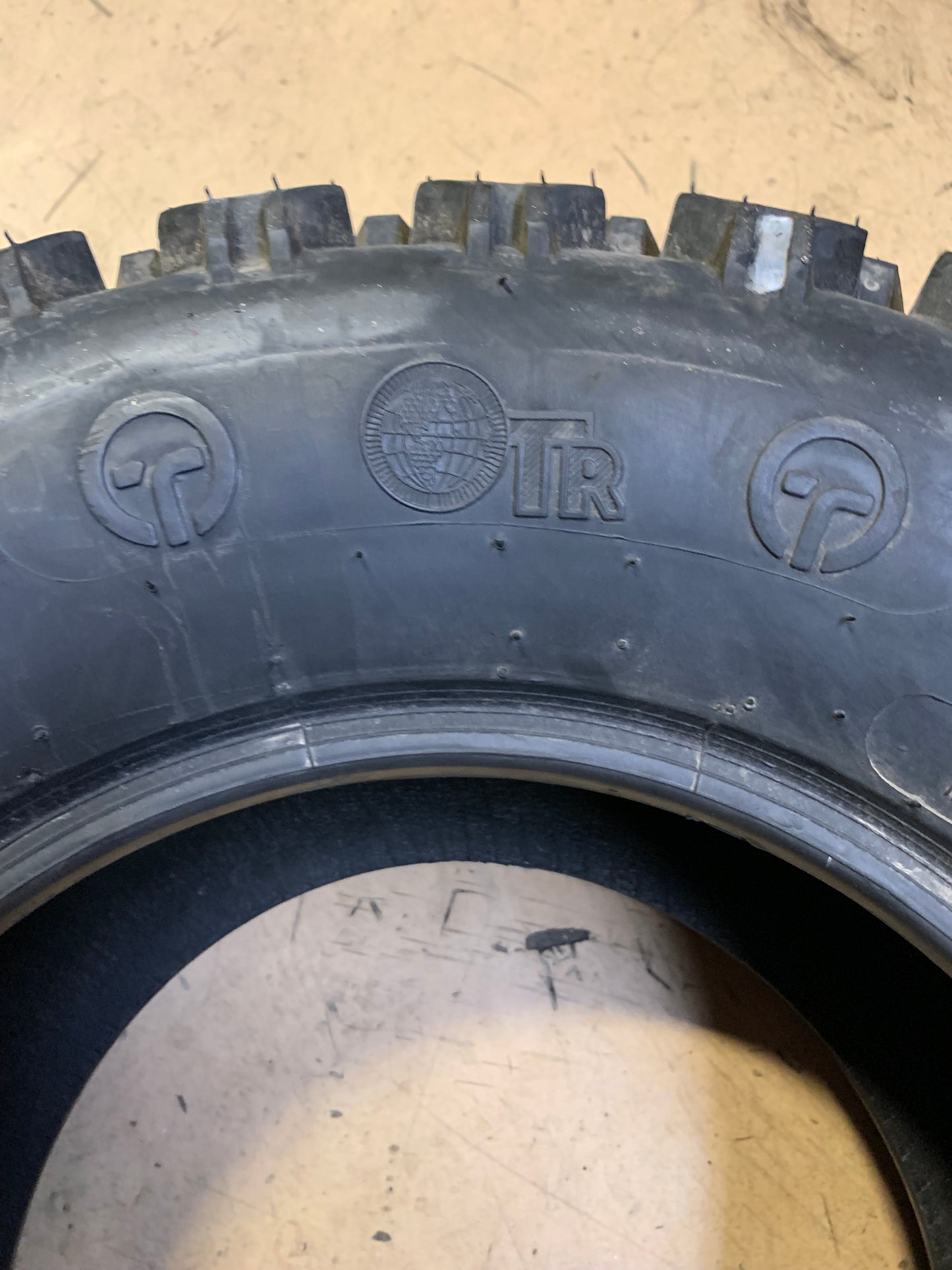 OTR 350 MAG OFF ROAD BSW AT 25 10 12 6PLY ATV/UTV TIRE T24350625100012