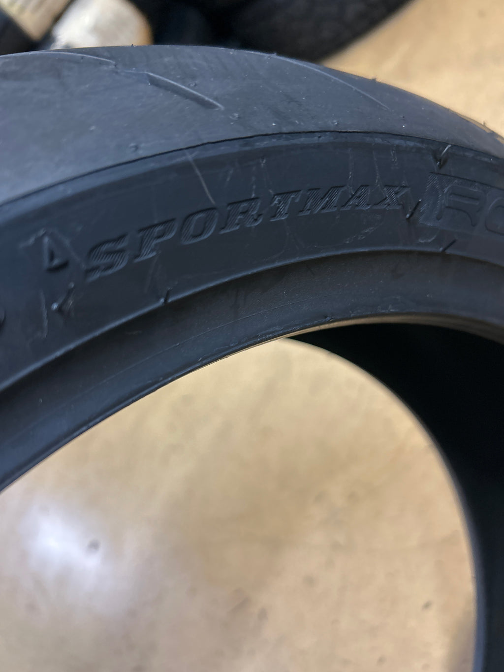 DUNLOP SPORTMAX ROADSMART III BSW 180 55 17 73W REAR TIRE 45227413