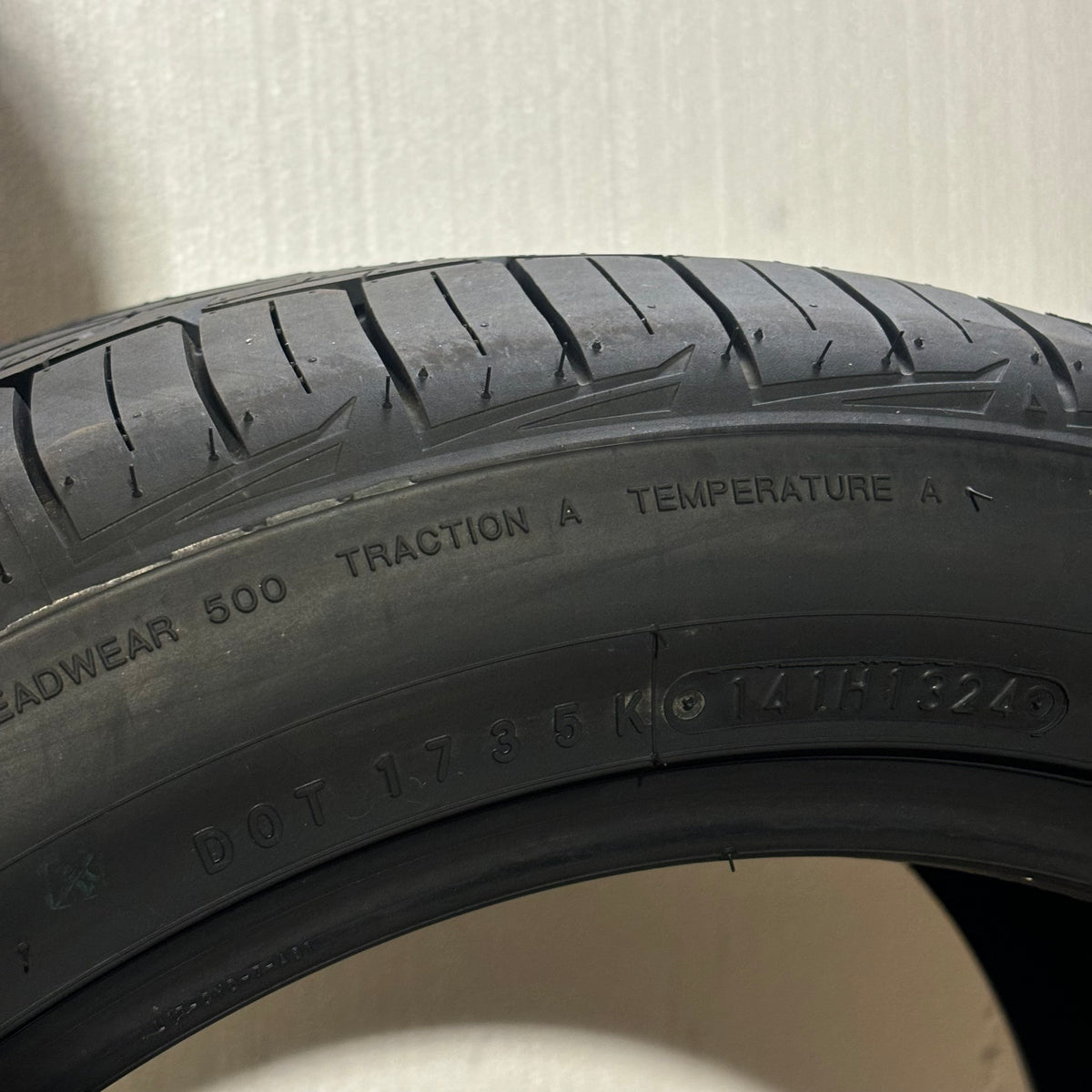 TOYO EXTENSA HP II BSW P 315 35 17 102W ALL SEASON TIRE 196470