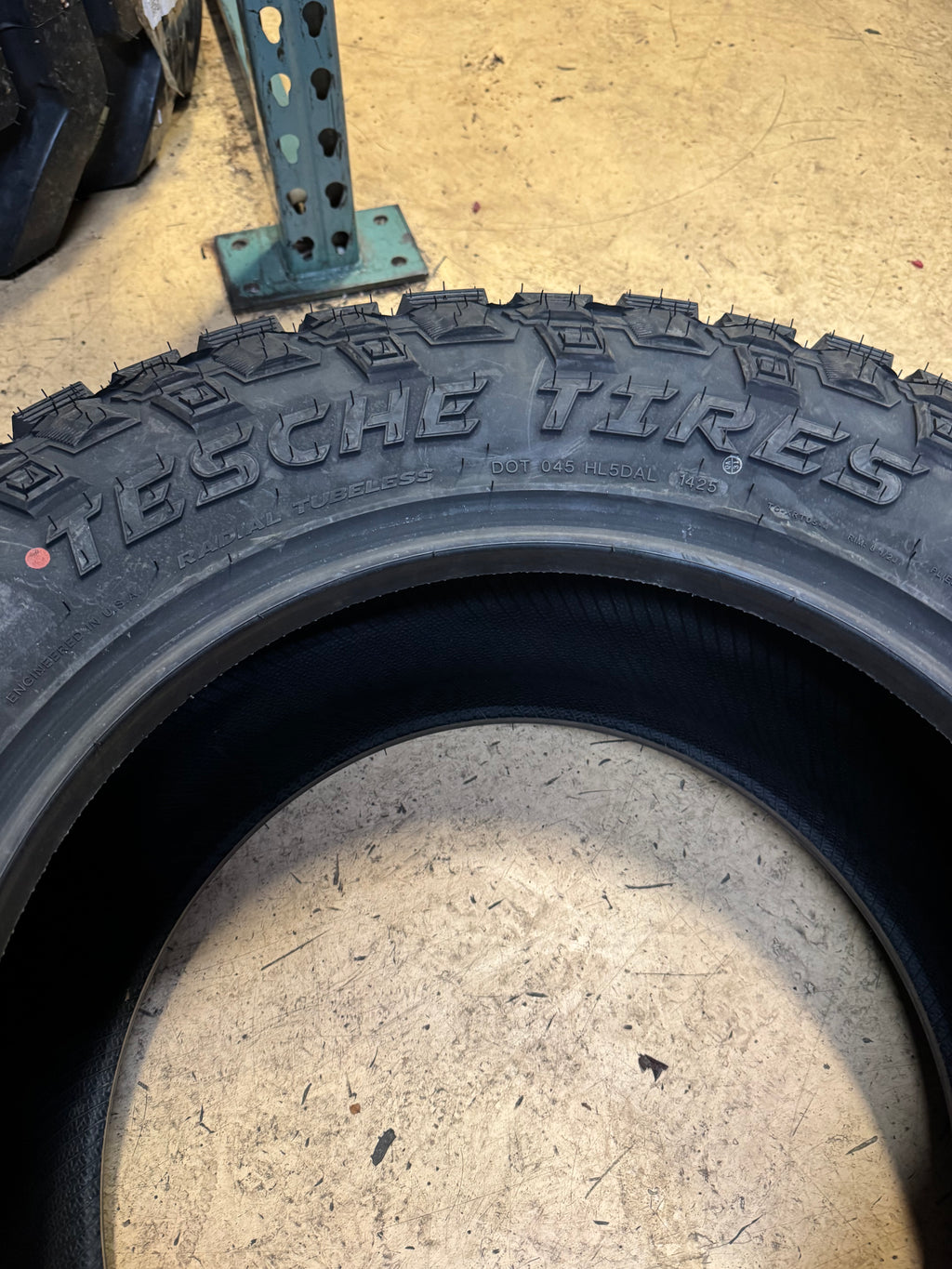 TESCHE RIDGE BLADE X/RT BSW LT 285 65 18 121/118Q 12PLY RUGGED TERRAIN TIRE TC087TT