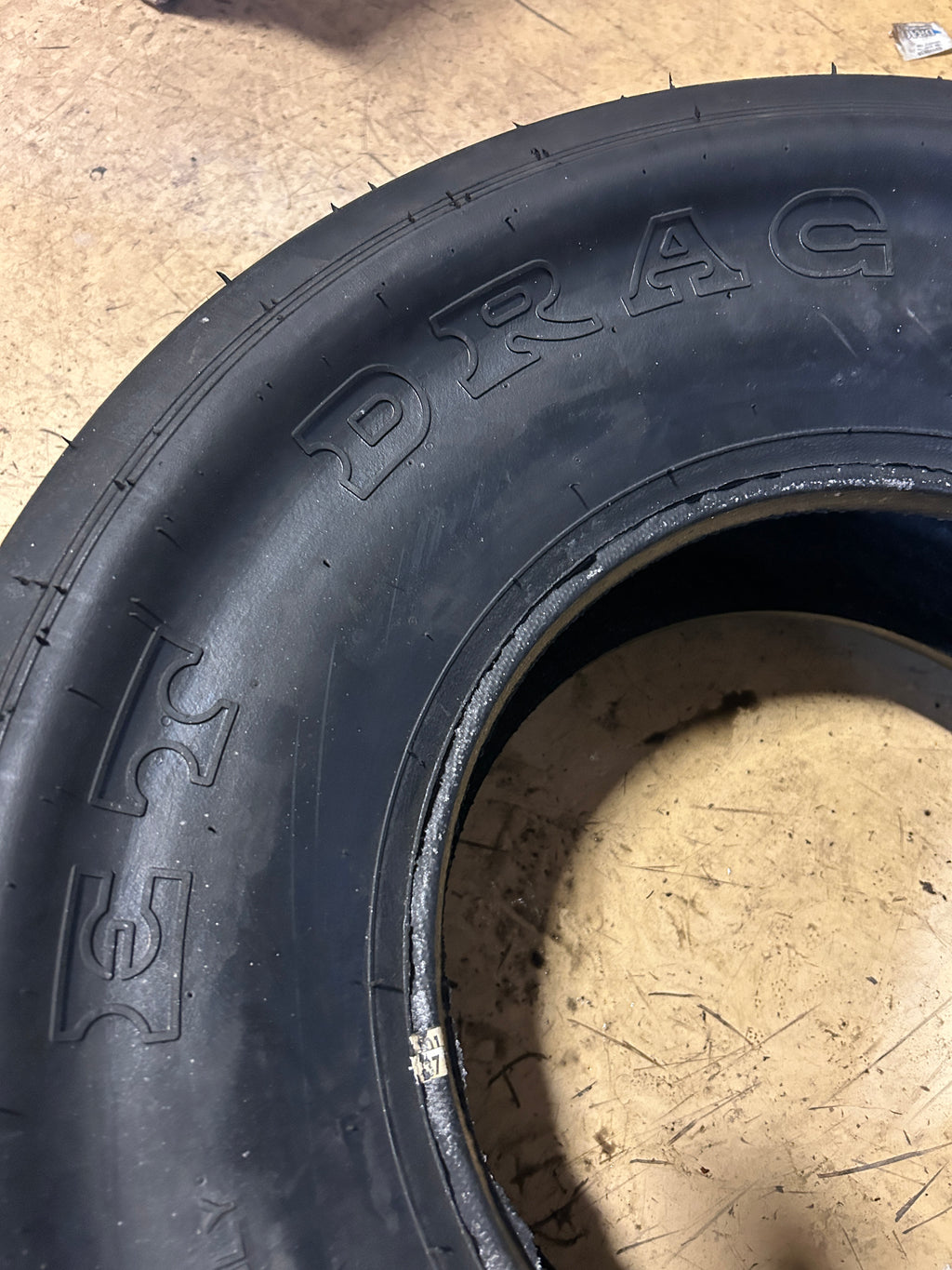 MICKEY THOMPSON ET DRAG BSW 29.5 10.5 15 DRAG TIRE 6723062S