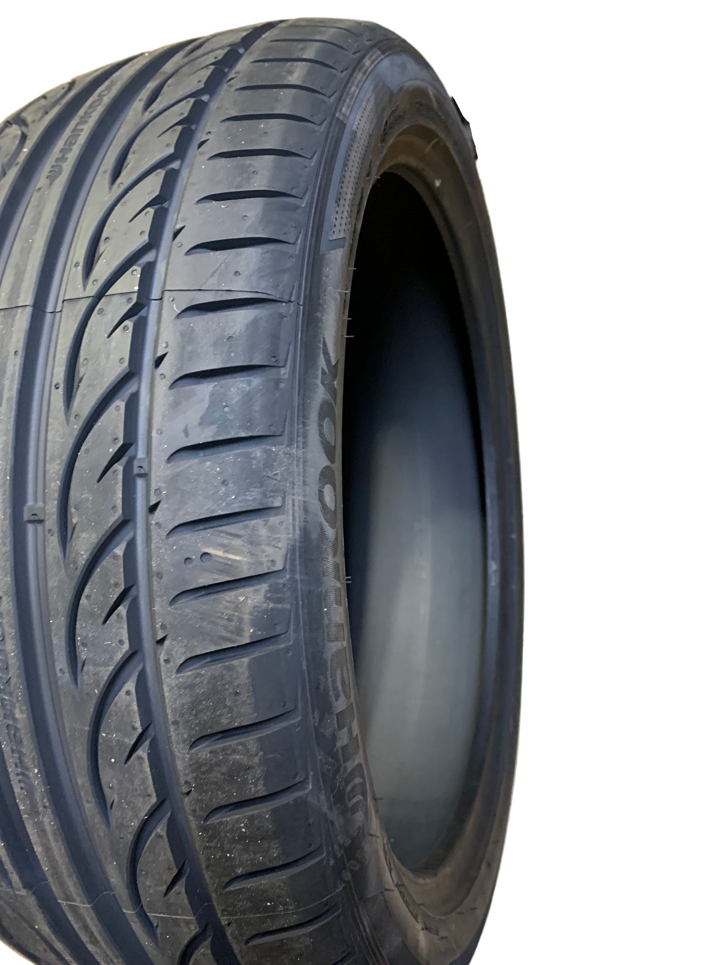 HANKOOK VENTUS V12 EVO2 BSW P 245 40 20 99Y XL UHP TIRE 1015366