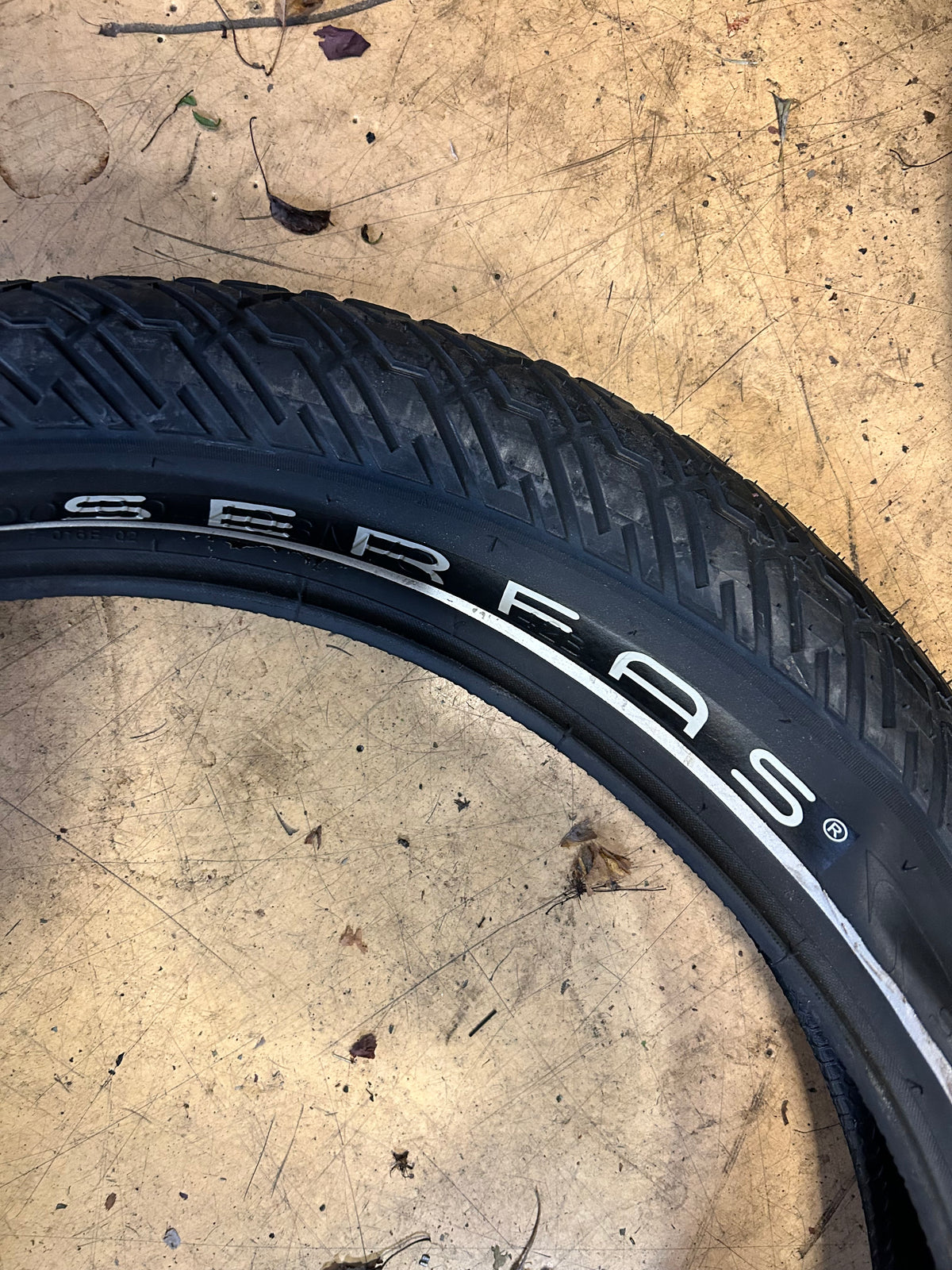 SERFAS VOLTAGE REFLECTIVE 20 4 EBIKE TIRE EVLT2040